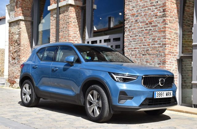 Volvo XC40, vista 1